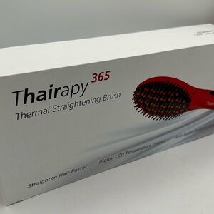 Thairapy 365 red and black thermal straightening brush